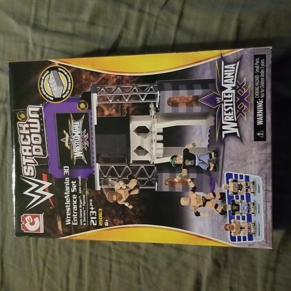 WWE Stackdown Wrestlemania 30 Entrance Set Inc Daniel Bryan, John Cena, Bautista - Picture 1 of 8
